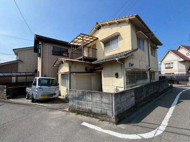 Corner Lot 6DK House in Matsuyama - Photo 1