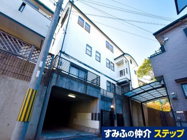 Spacious 4LDK House in Rokujou, Nara City - Photo 1