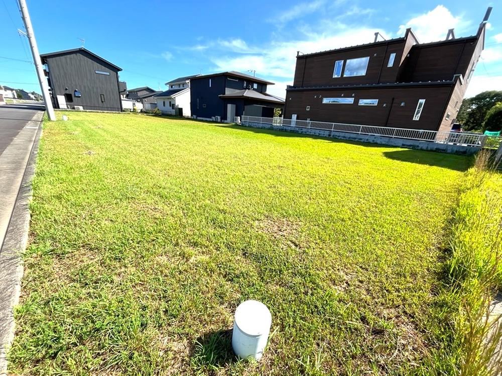 Quiet Land Parcel Near Development Entrance in Mito - Photo 1