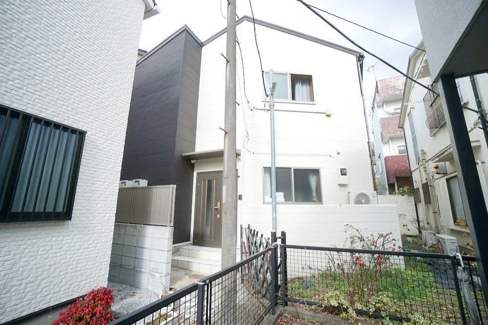 Convenient Location Near Takadanobaba Station - Photo 1