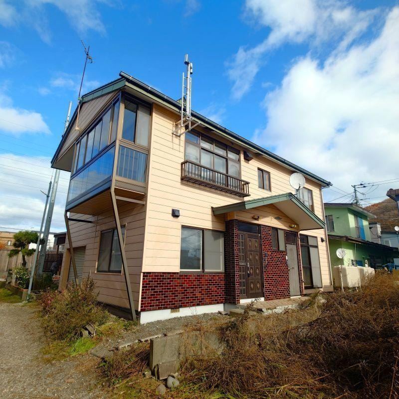 Spacious 5LDK Family Home in Takasago - Photo 1
