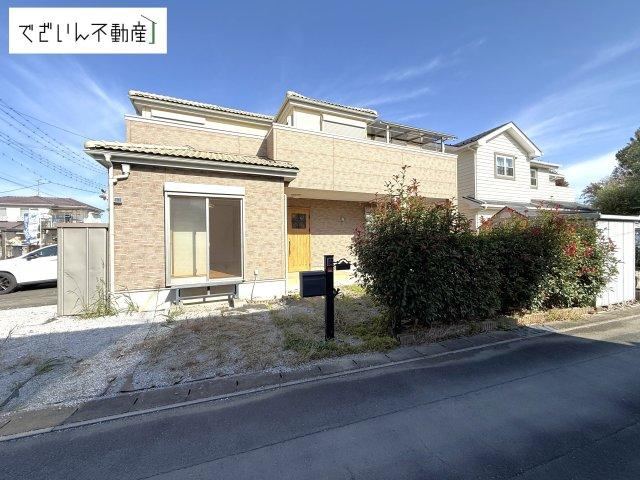 Spacious 4LDK House with Garden in Kamisato - Photo 1