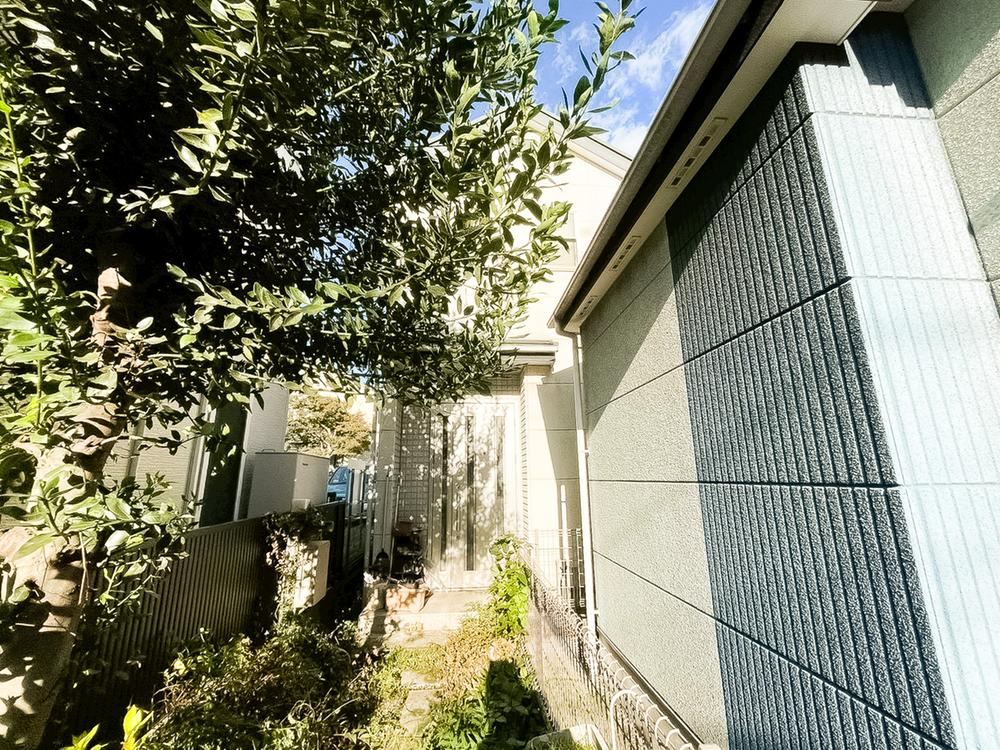 Modern 4LDK Home in Sagamihara with Amenities Nearby - Photo 1