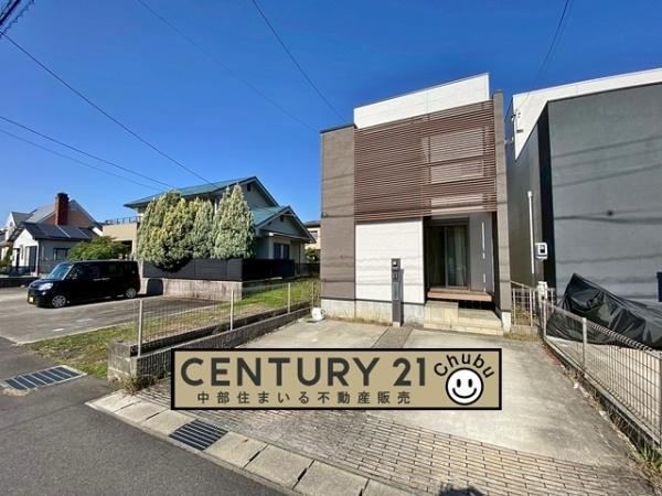 Modern 4LDK Detached House in Kamizato - Photo 1