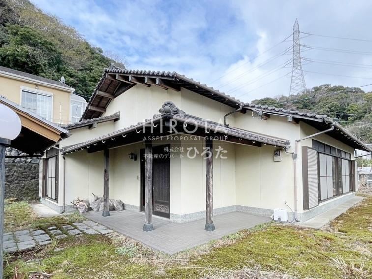 Spacious 6SLDK Single-Story Home in Moji - Photo 1
