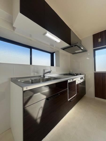3LDK apartment in Tempaku Ward, Nagoya, Aichi - Photo 1