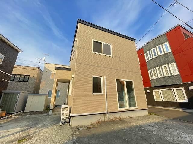 Stylish 3LDK Home in Higashi-ku - Photo 1