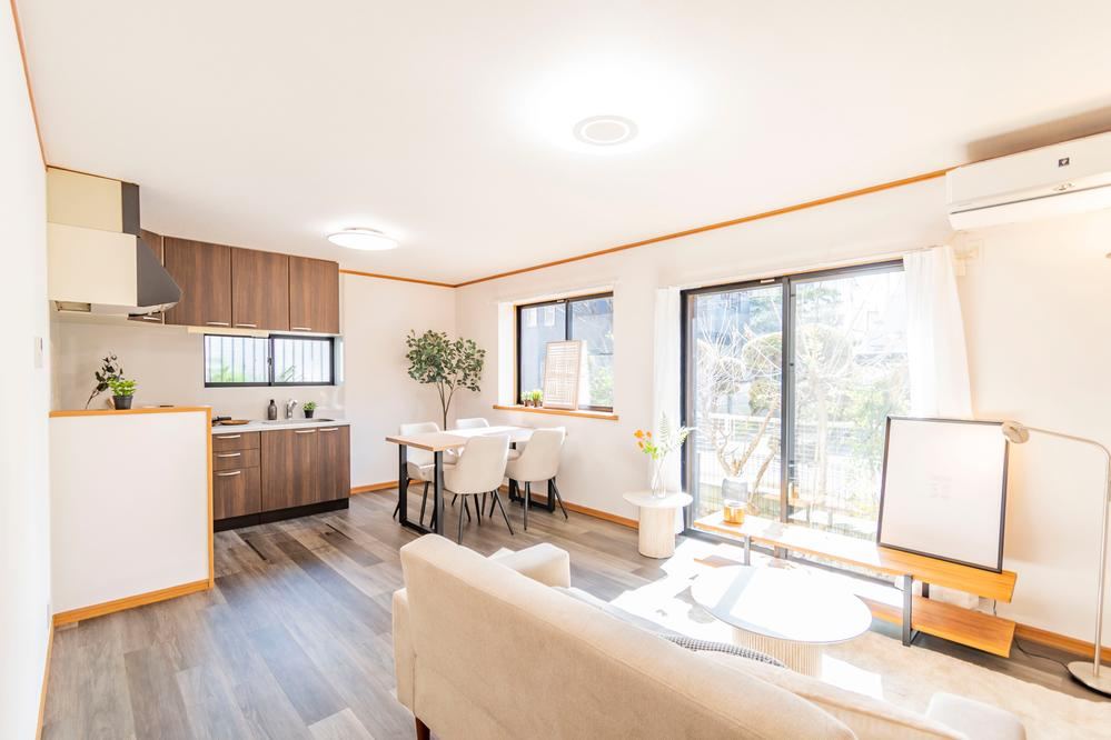 Family-Friendly 4LDK House with Floor Heating - Photo 1