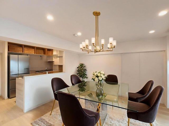 Spacious 3LDK Apartment in Soka - Photo 1