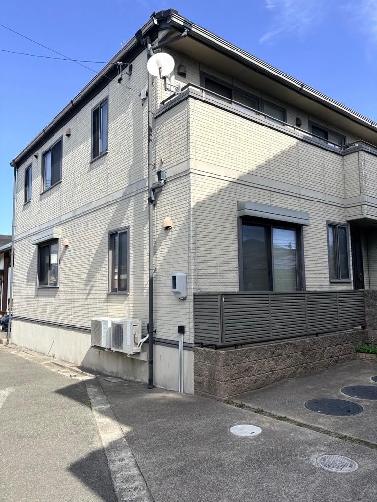 Spacious 2-Family House in Toyohashi - Photo 1