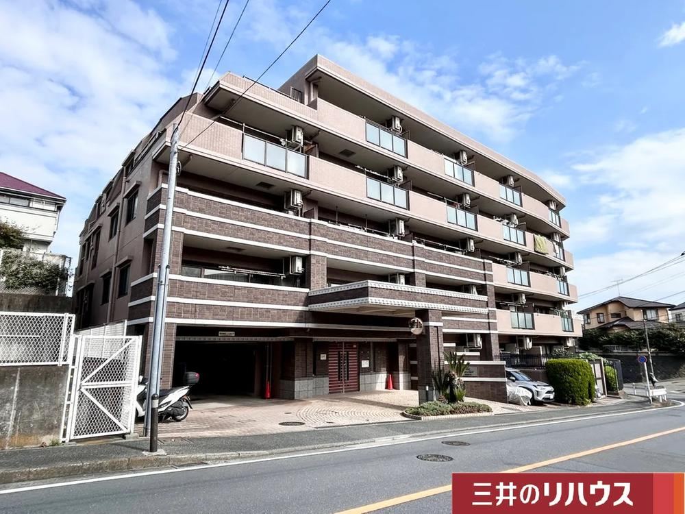 Renovated 3LDK Apartment in Nakashirane - Photo 1