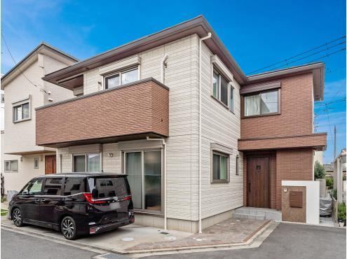 Modern 3LDK House Near Furuichi Station - Photo 1