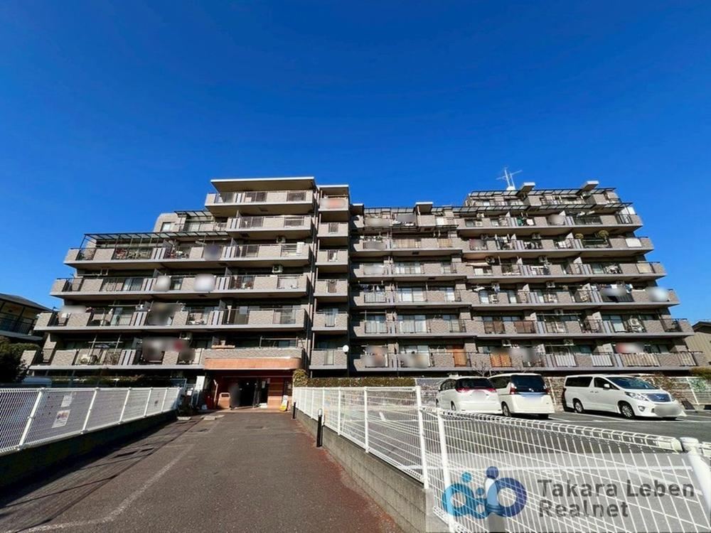 Fully Renovated 1LDK Apartment in Wako - Photo 1