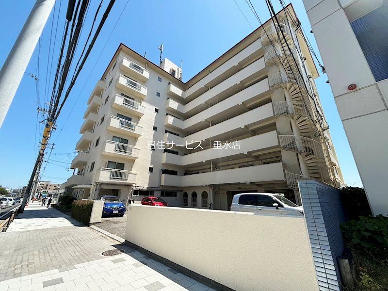 2LDK apartment in Tarumi Ward, Kobe, Hyogo - Photo 1