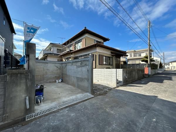 5DK Detached House with Ongoing Renovations in Tsuchiura - Photo 1
