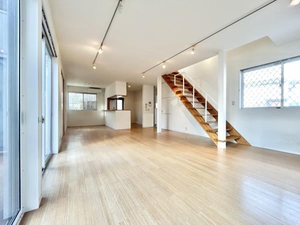 Spacious 4LDK House with Great Sunlight in Nara - Photo 1