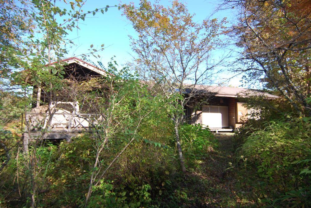 Charming 4LDK House with Detached Room - Photo 1