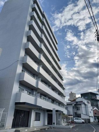 1DK apartment in Shikokuchuo