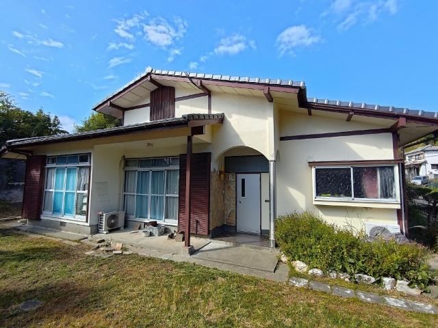 Charming 4LDK Bungalow in Kayaki Town - Photo 1