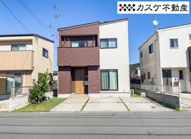 Modern 3LDK House with Solar Power in Hayashi - Photo 1