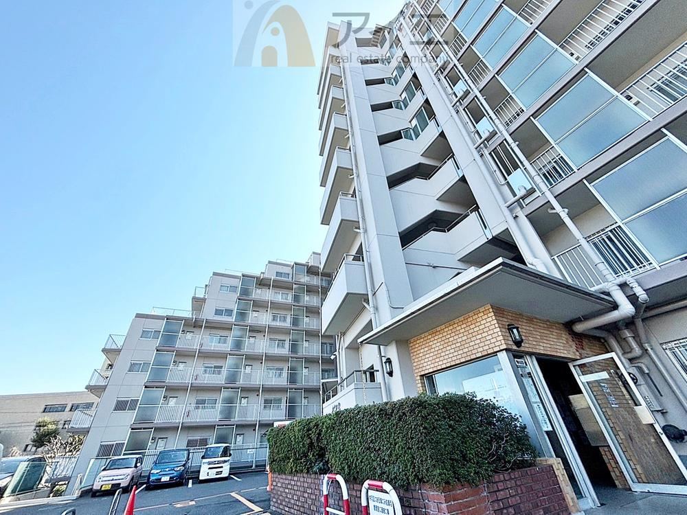 Modern 2LDK Apartment in Kashiwa - Photo 1