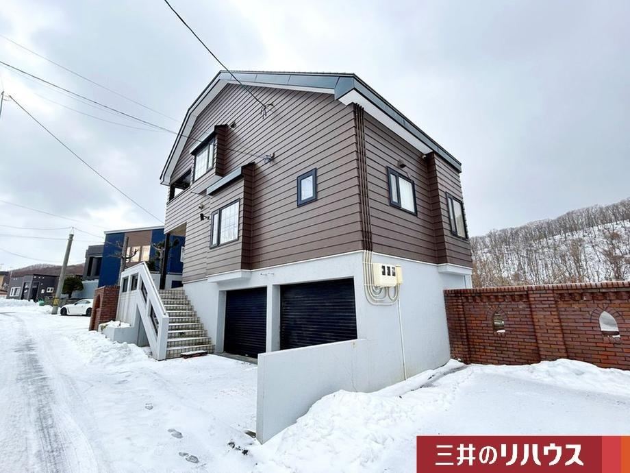 Spacious 5LDK House in Kanayama 2, Sapporo - Photo 1