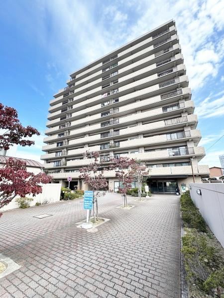 4LDK apartment in Izumiotsu, Osaka - Photo 1