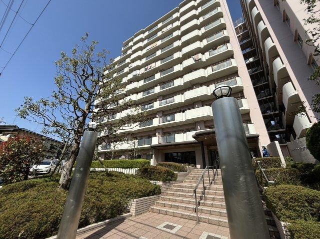 3LDK apartment in Osakasayama, Osaka - Photo 1
