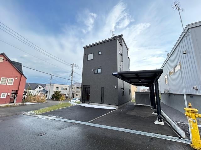 Ocean View Home with Rooftop Terrace in Otaru - Photo 1