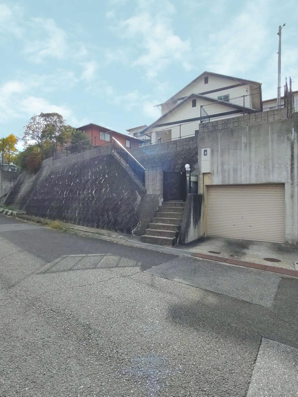 Spacious 4LDK Detached House in Akihadai - Photo 1