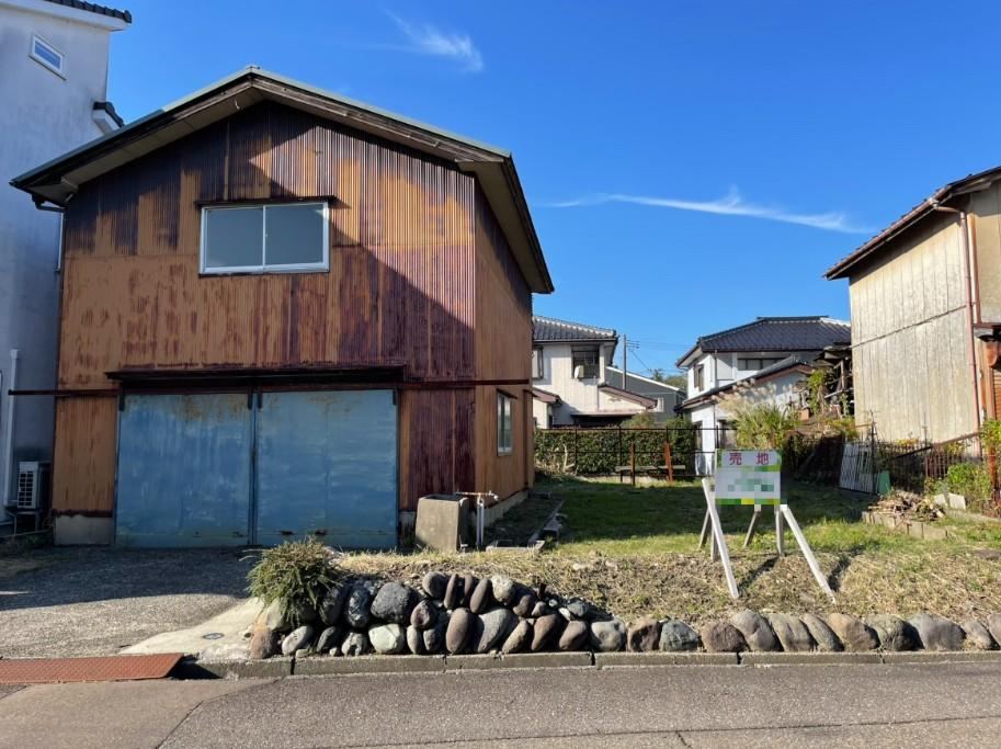 314 m² land in Itoigawa, Niigata - Photo 1