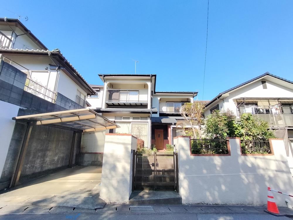Bright 4LDK Detached House in Koganehara - Photo 1