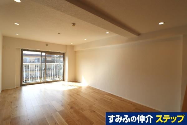 Modern 3LDK Apartment in Miyauchi, Kawasaki - Photo 1