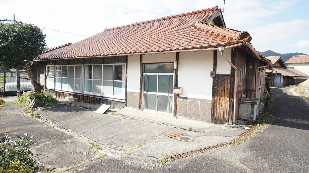 Well-Maintained 5DK Traditional House in Kitahiroshima Town - Photo 1