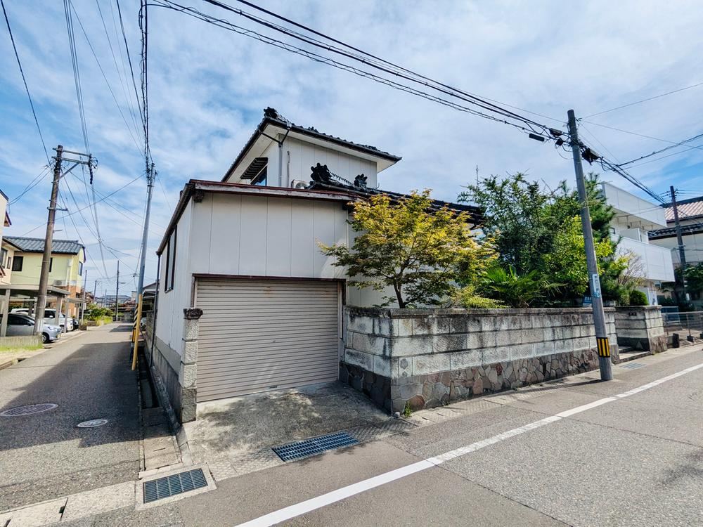 Sunny Corner Lot Near Echigo-Ishiyama Station - Photo 1