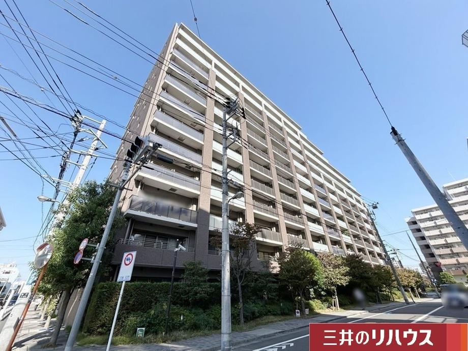 3LDK apartment in Koto Ward, Tokyo - Photo 1