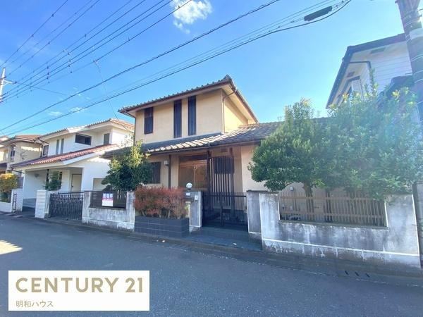 Traditional Japanese Home with Garden in Kawagoe - Photo 1