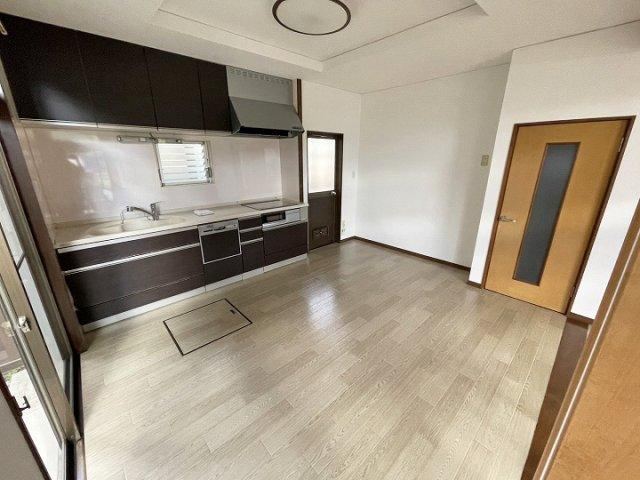 4LDK house in Saeki Ward, Hiroshima - Photo 1
