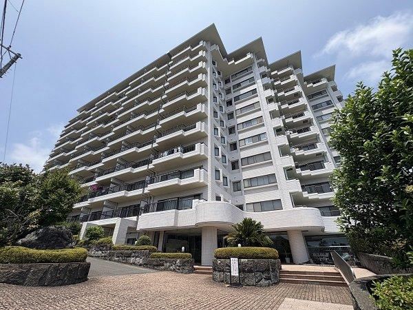 2LDK apartment in Atami, Shizuoka - Photo 1