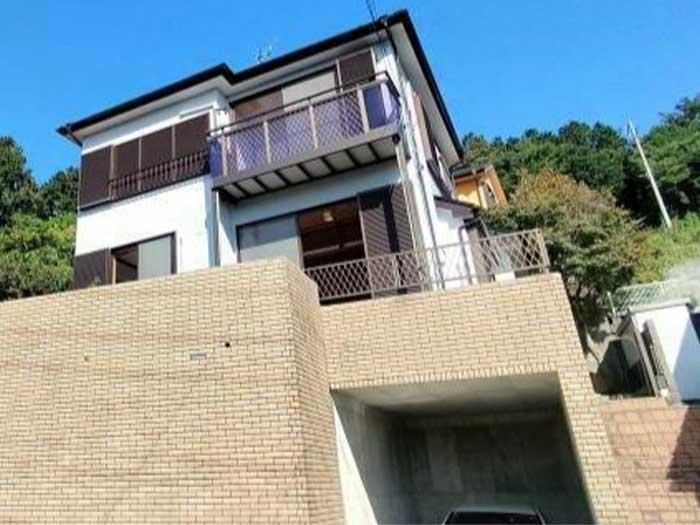 Spacious 3LDK House with Ample Storage in Manazuru - Photo 1