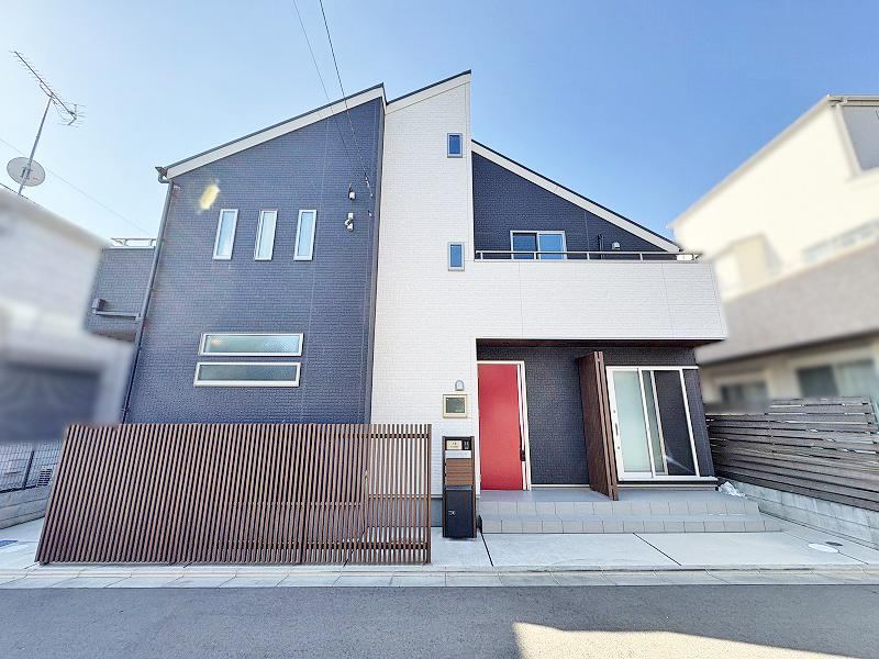 Stylish 3SLDK Detached House in Shiraitodai - Photo 1