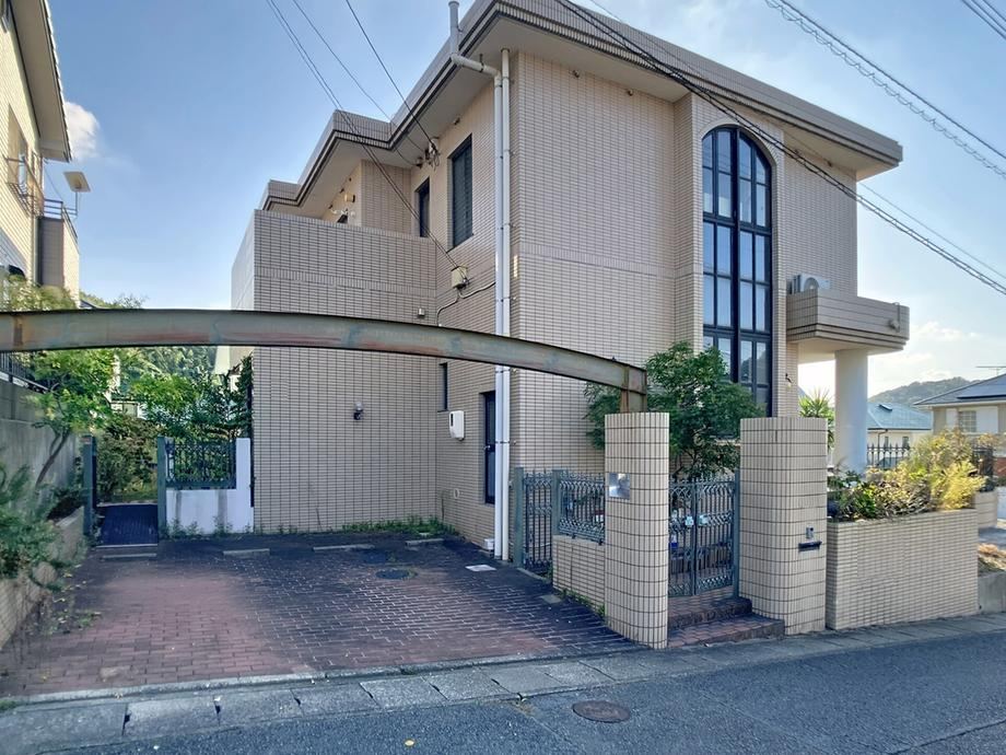 Elegant 6LDK Detached House in Shimonoseki - Photo 1