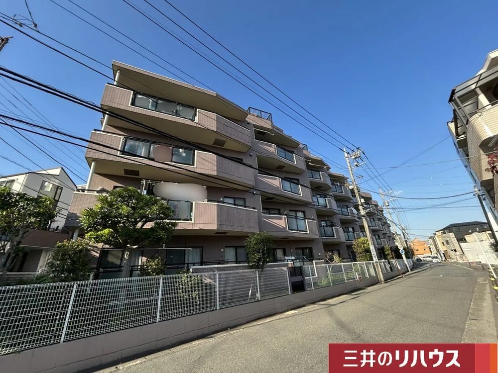 Modern 4LDK Apartment Near Sagami Station - Photo 1