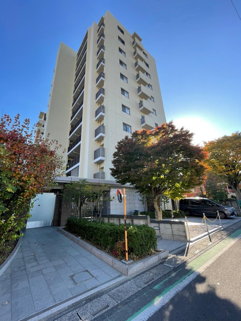 Spacious 3LDK+S Apartment in Taisei-cho - Photo 1