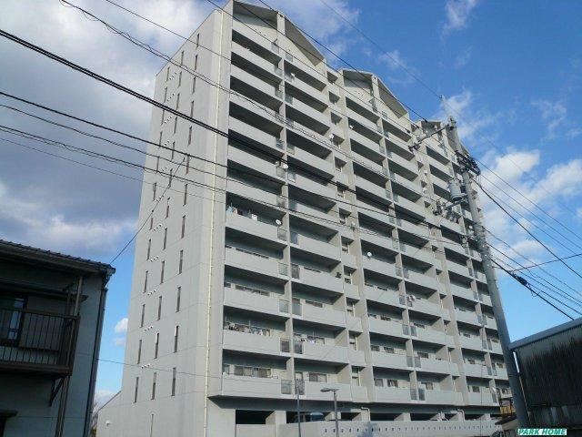 4LDK apartment in Kochi, Kochi - Photo 1