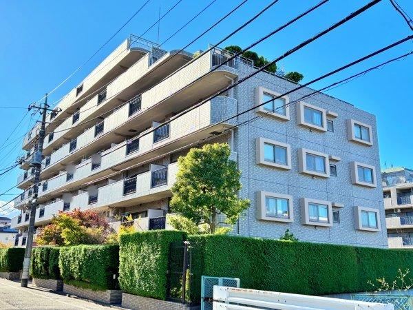 2LDK Apartment Near Keio Nagayama Station - Photo 1