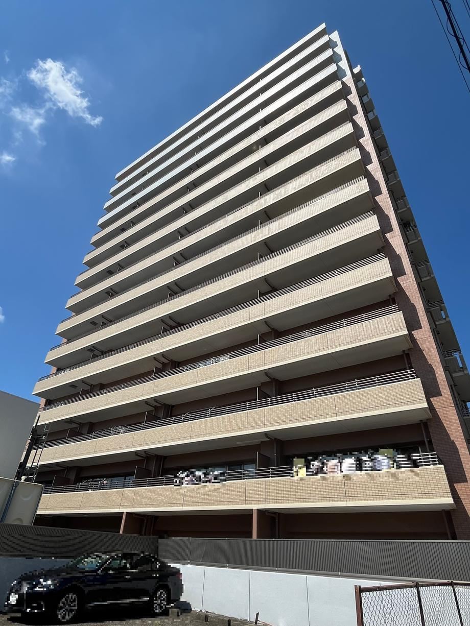 2LDK apartment in Ichinomiya, Aichi - Photo 1