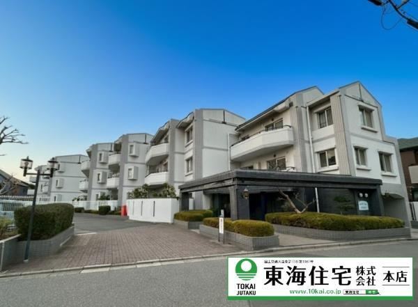 Sunny 2LDK Apartment in Shichibayashi - Photo 1