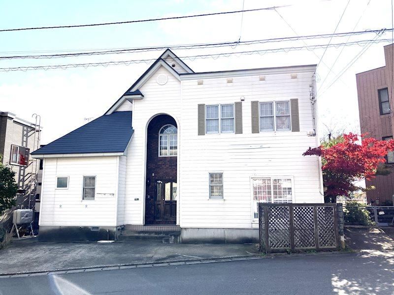 Spacious 5LDK Home in Central Aomori - Photo 1