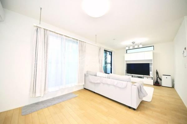 Newly Built 2LDK House with Wide Balcony in Kawaguchi - Photo 1